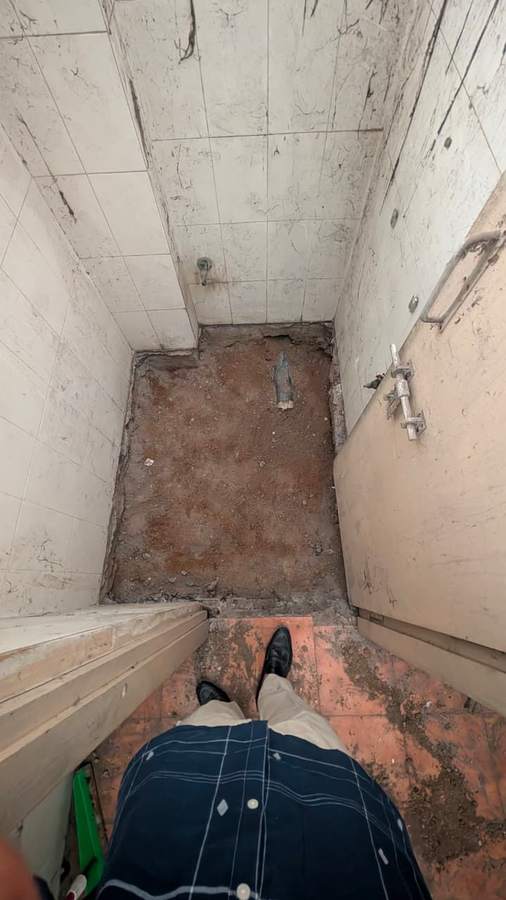 Antenatal OP Washroom (Left) (G-21) – before renovation